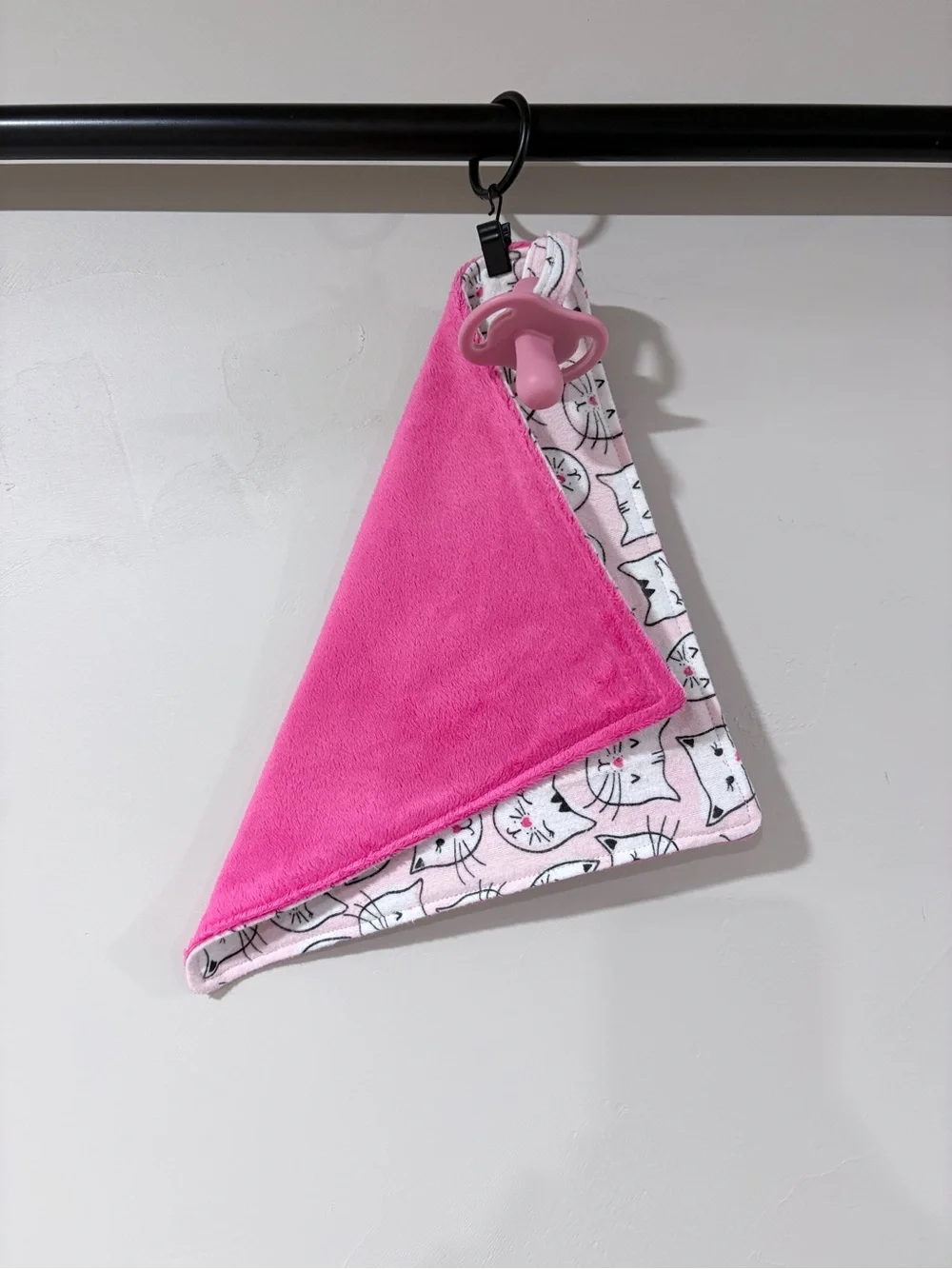 Vivi’s Creative Stitches soft pink
